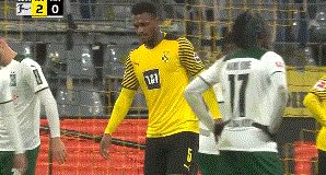 开云入口-【德甲】罗伊斯2球3助 雷纳再伤 多特6比0狂胜门兴